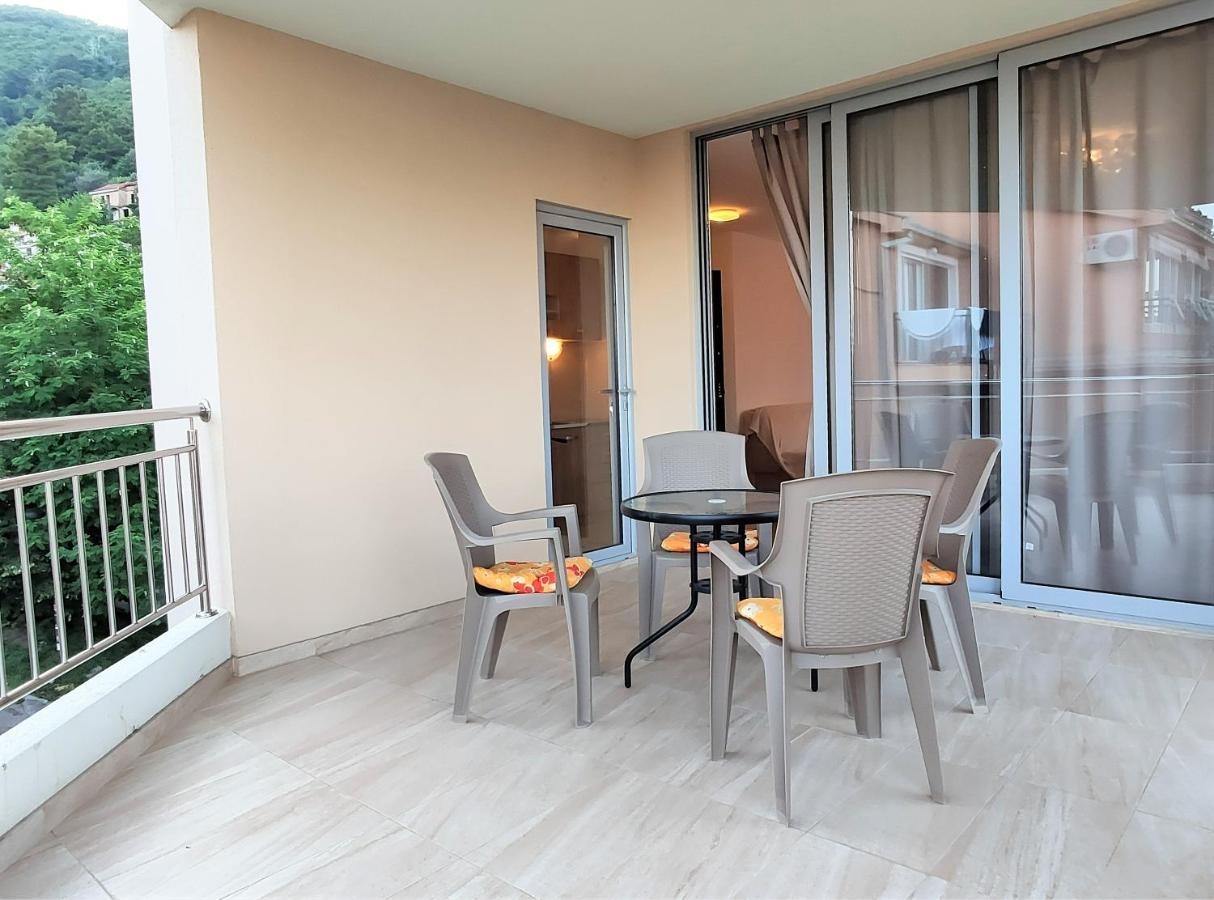 Pavlina Apartments Budva Luaran gambar